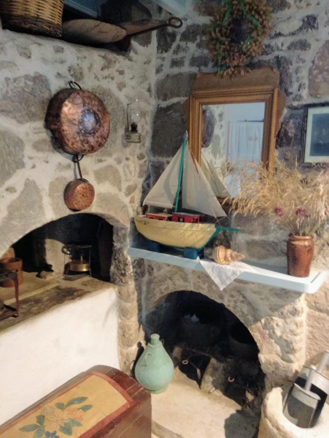 Old Traditional House Mandrákion 외부 사진