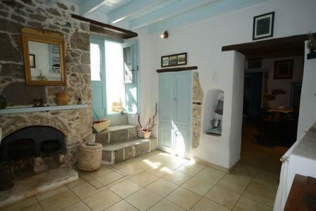Old Traditional House Mandrákion 외부 사진